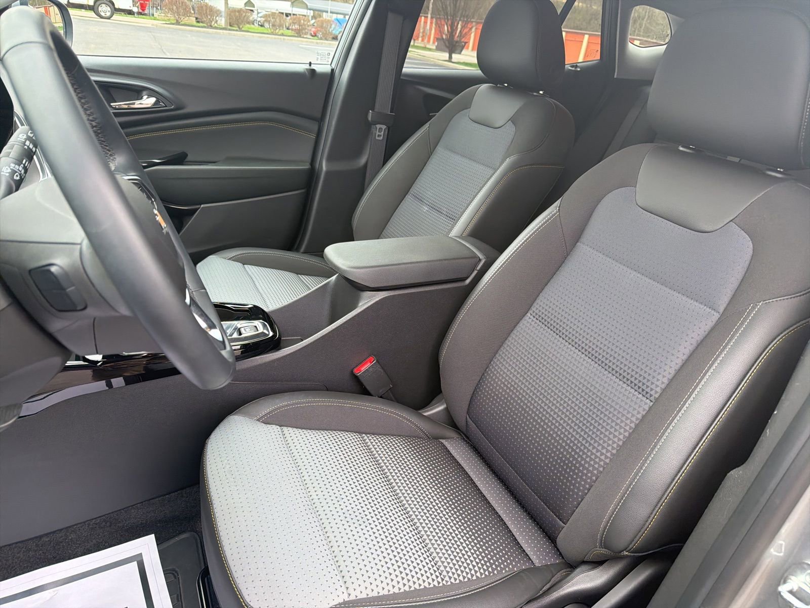 Used 2024 Chevrolet Trax LT w/ Driver Confidence Package image 23