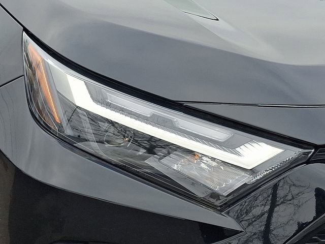 Used 2023 Toyota RAV4 XLE w/ Convenience Package image 9