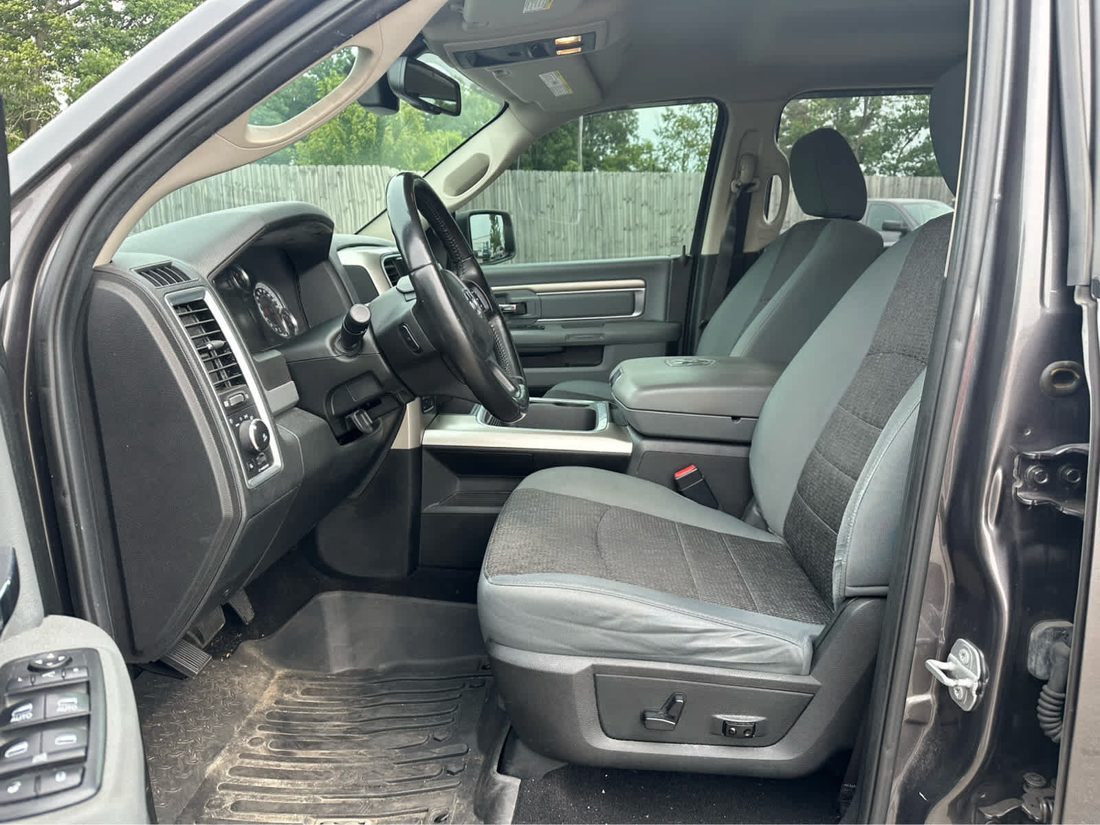 Used 2018 RAM 1500 Big Horn AWD/4WD image 9