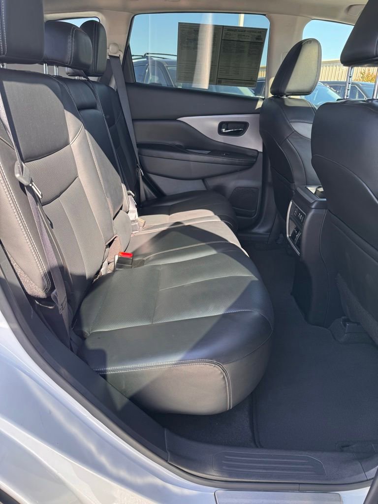 Used 2023 Nissan Murano SL w/ SL Moonroof Package AWD/4WD image 13