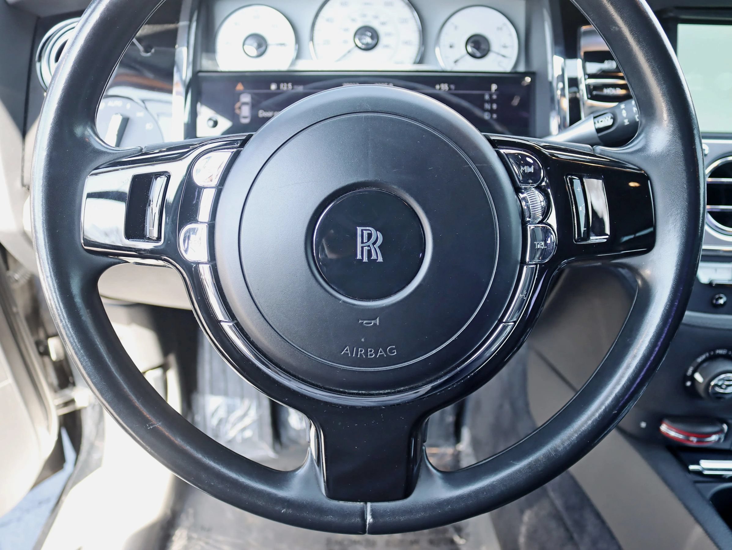 Used 2015 Rolls-Royce Ghost RWD image 20