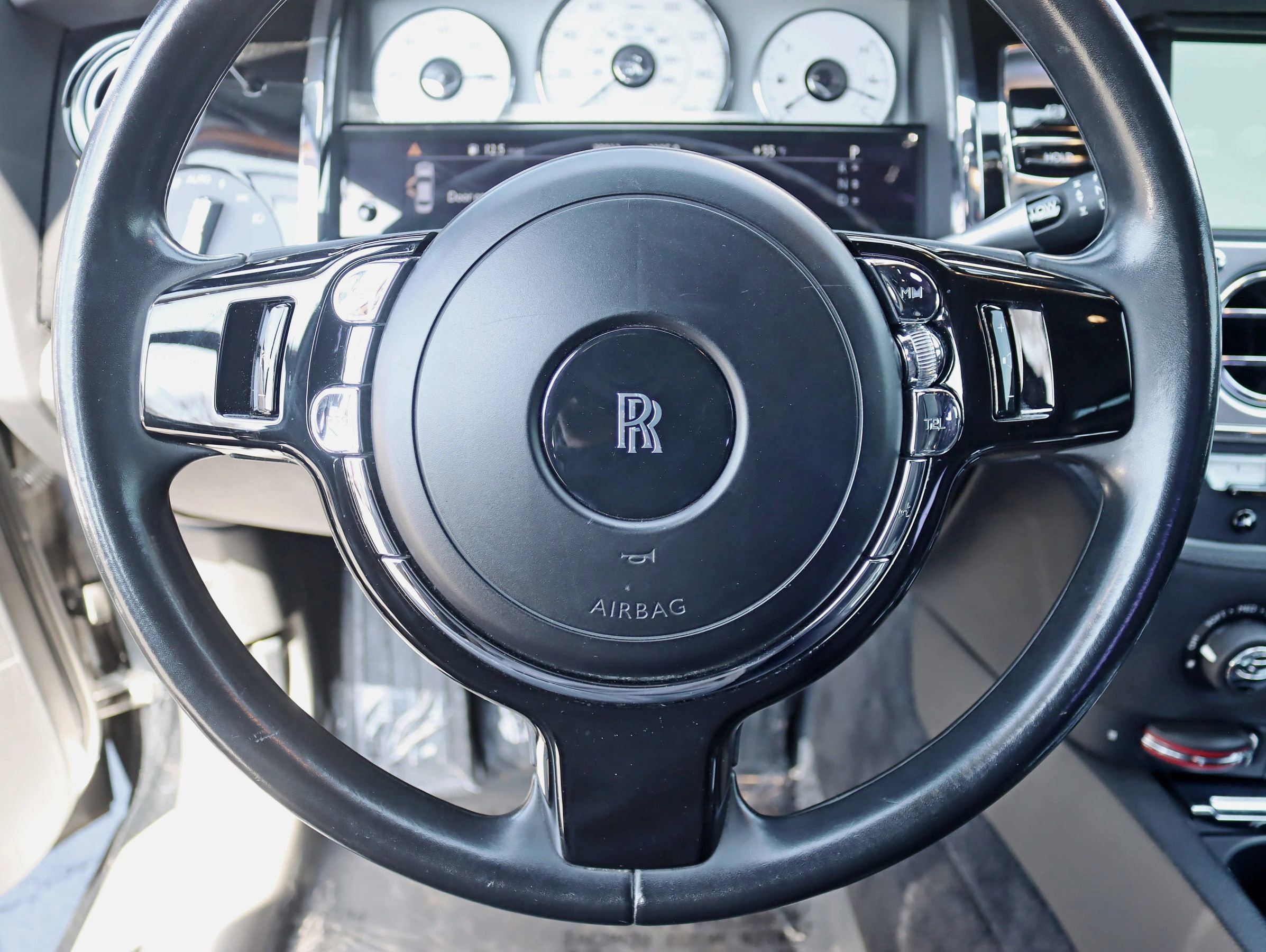 Used 2015 Rolls-Royce Ghost RWD image 20