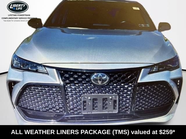 Used 2021 Toyota Avalon XSE FWD image 2