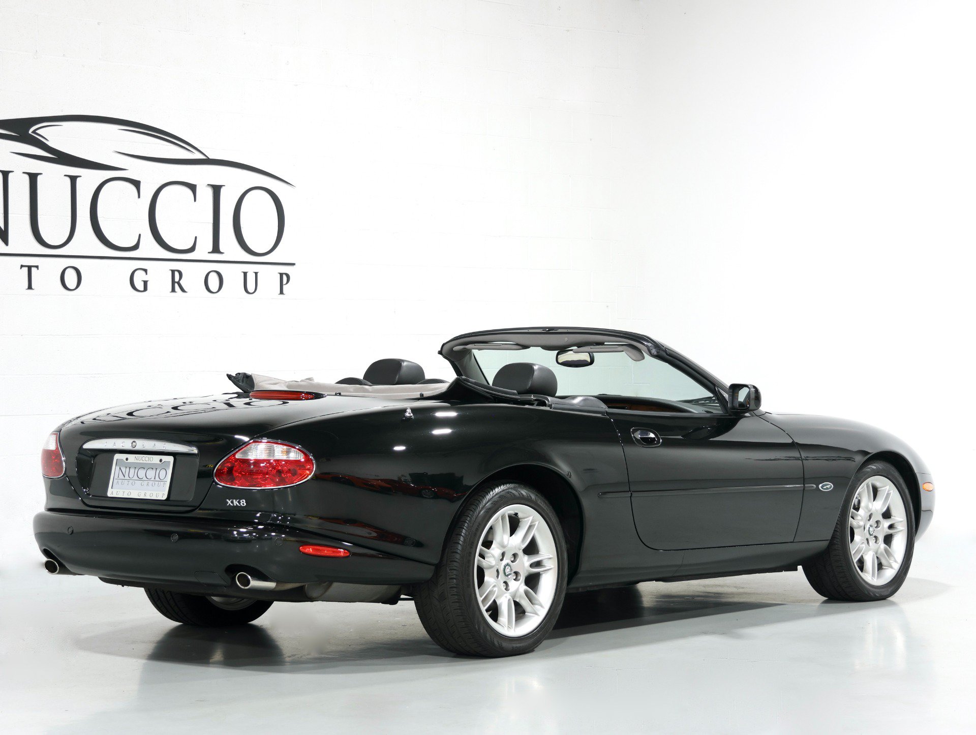 Used 2001 Jaguar XK8 Convertible RWD image 25