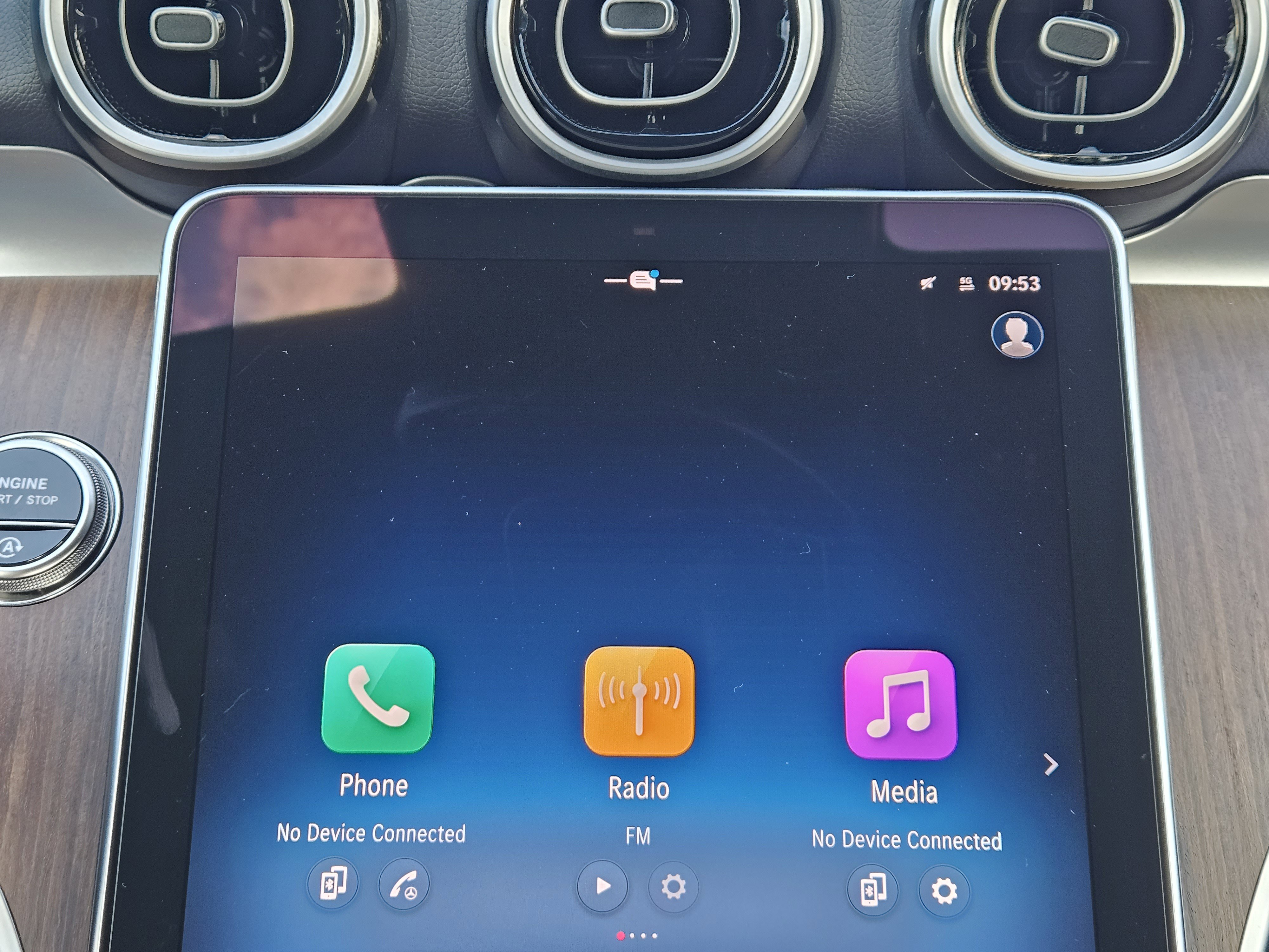 Used 2025 Mercedes-Benz C 300 Sedan image 17