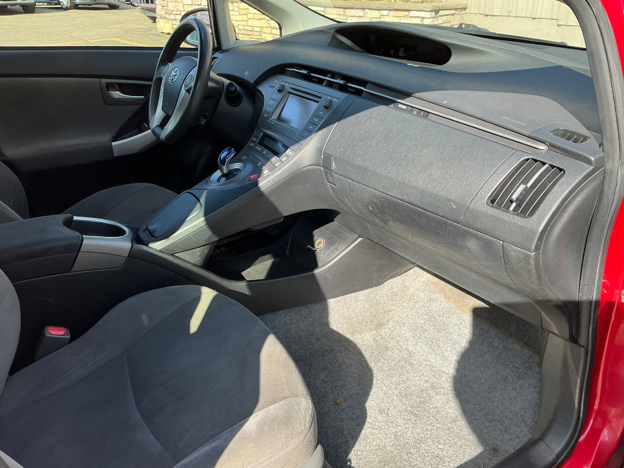 Used 2014 Toyota Prius Three image 9