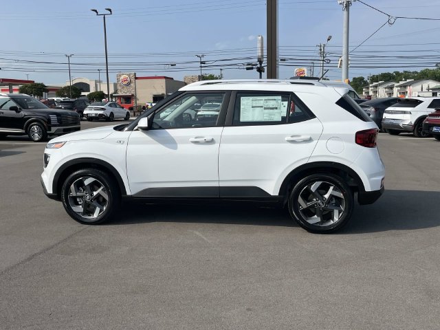 New 2026 Hyundai Venue SEL FWD image 8