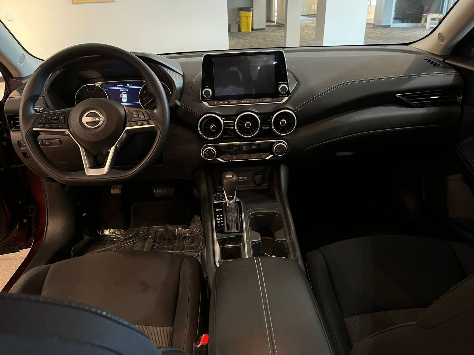 Used 2025 Nissan Sentra SV image 32