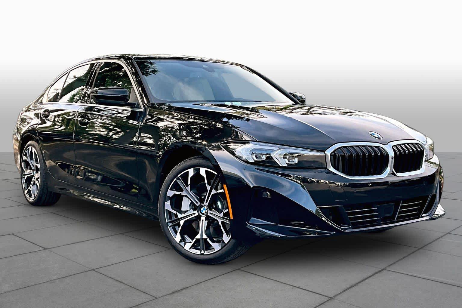 New 2026 BMW 330i Sedan w/ Convenience Package RWD image 2