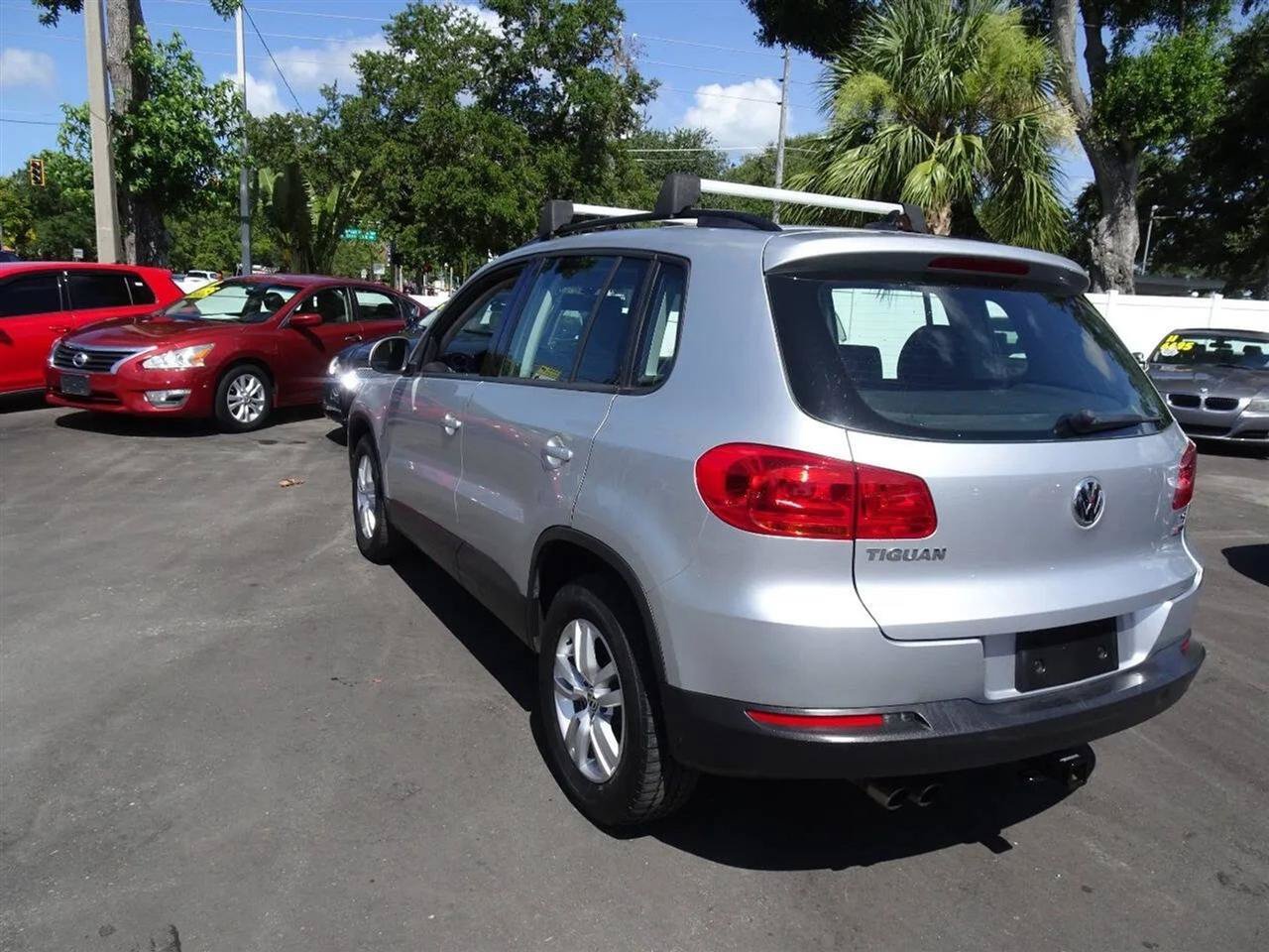 Used 2017 Volkswagen Tiguan S AWD/4WD image 8
