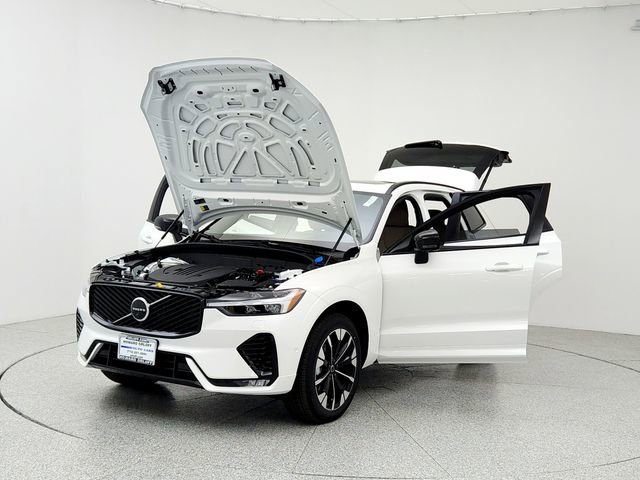 New 2026 Volvo XC60 B5 Plus w/ Protection Package Premier image 9