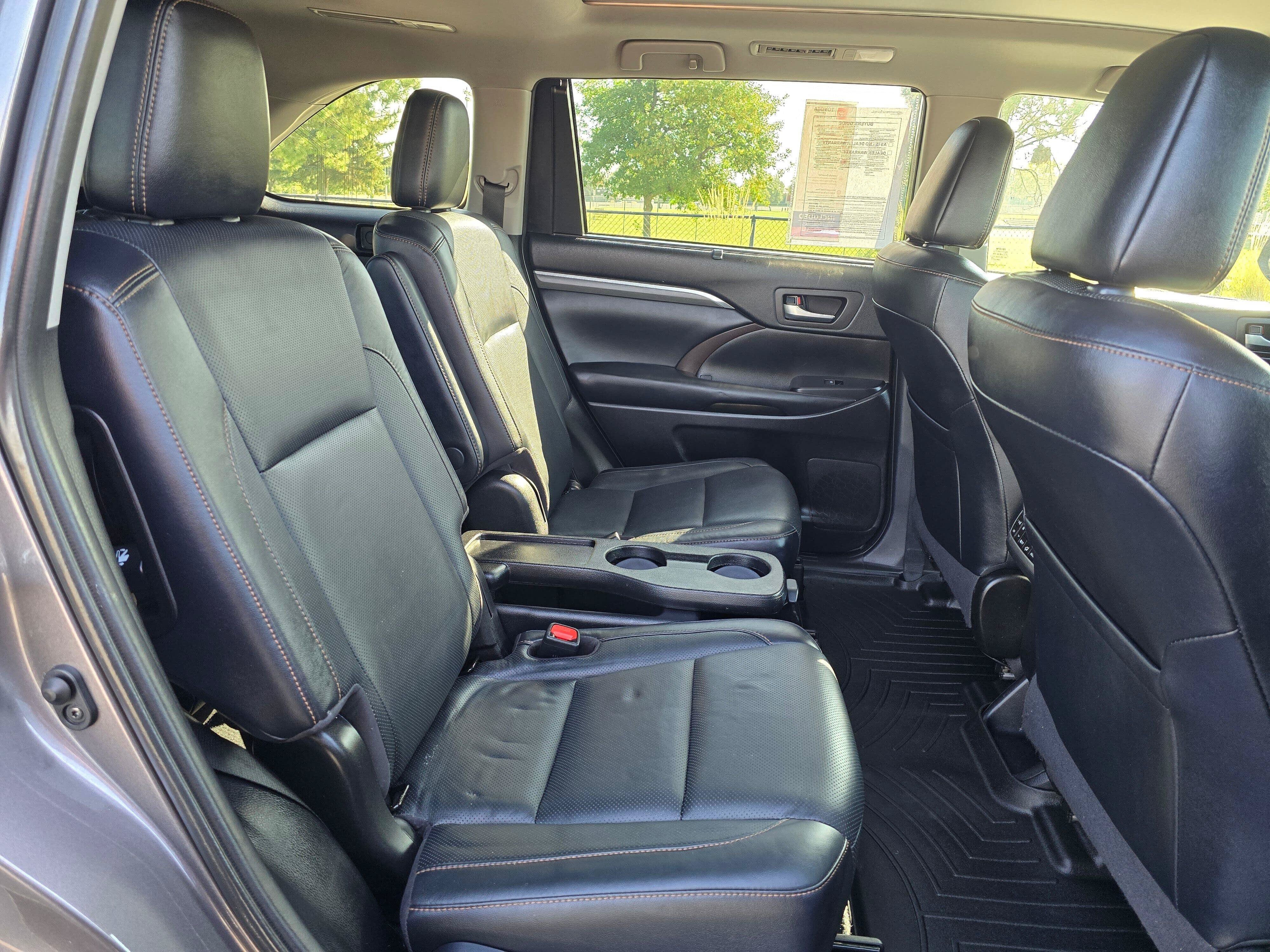 Used 2019 Toyota Highlander Limited Platinum AWD/4WD image 12