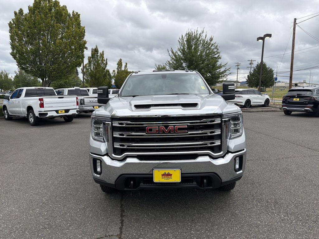 Used 2022 GMC Sierra 3500 SLE w/ SLE Convenience Package AWD/4WD image 4