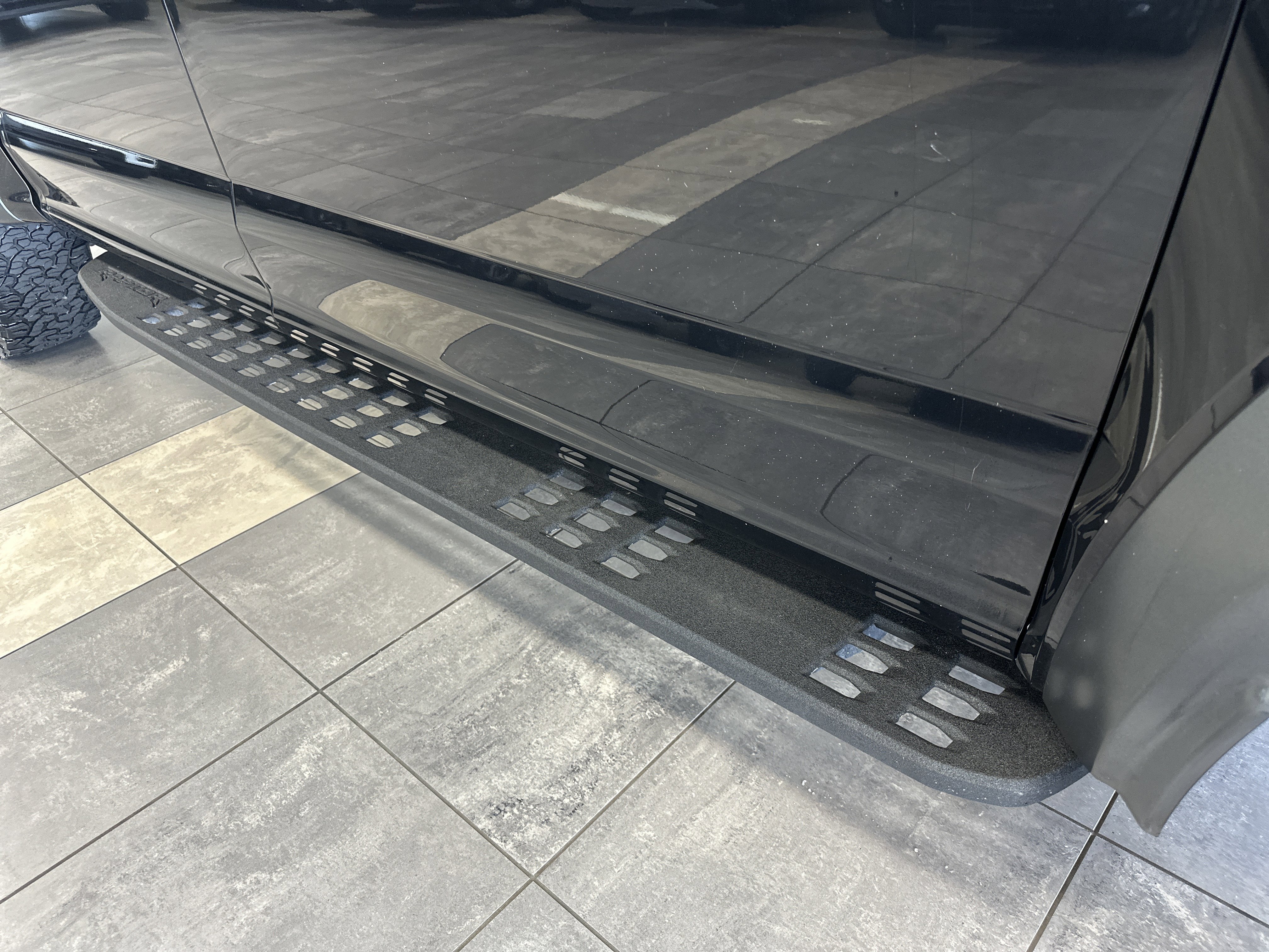 Used 2019 Ford F150 Raptor w/ Equipment Group 802A Luxury AWD/4WD image 9