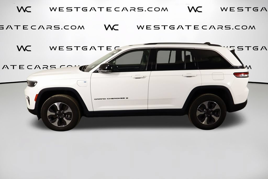 Used 2023 Jeep Grand Cherokee 4WD 4xe image 5