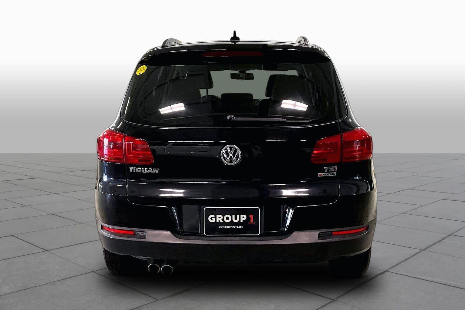 Used 2017 Volkswagen Tiguan S AWD/4WD image 5