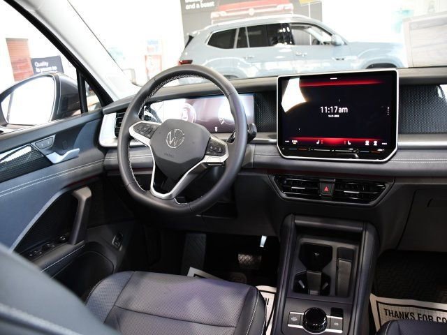 New 2026 Volkswagen Tiguan SE image 14