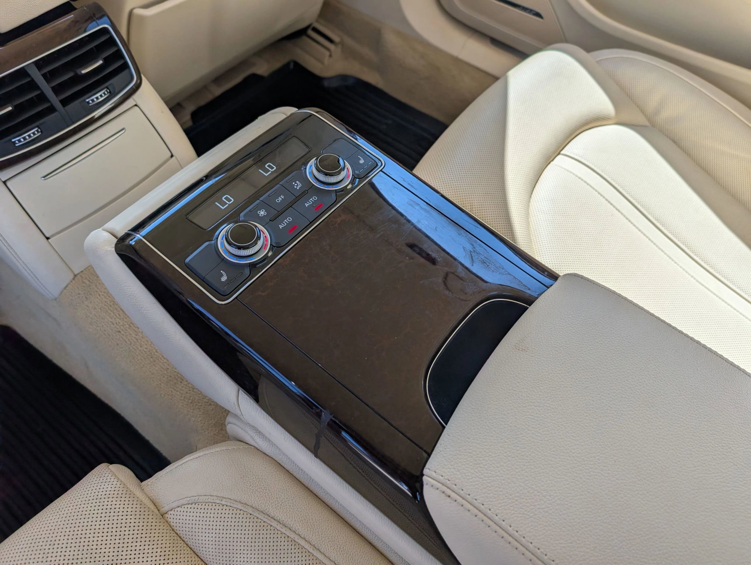 Used 2014 Audi A8 L TDI image 19