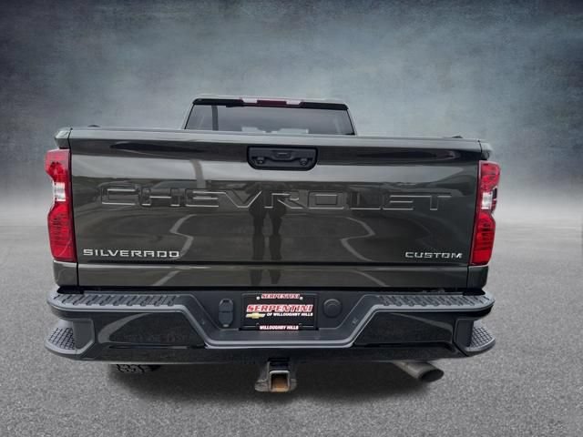 Used 2022 Chevrolet Silverado 2500 Custom w/ Custom Value Package AWD/4WD image 7