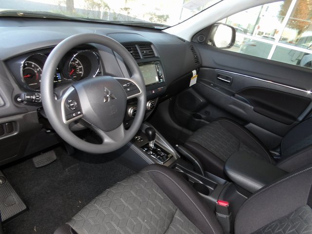 New 2025 Mitsubishi Outlander Sport SE image 11