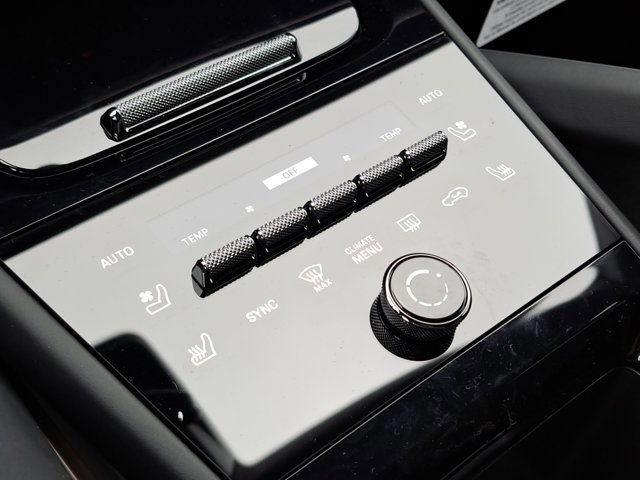 New 2026 Porsche Cayenne Turbo GT image 33