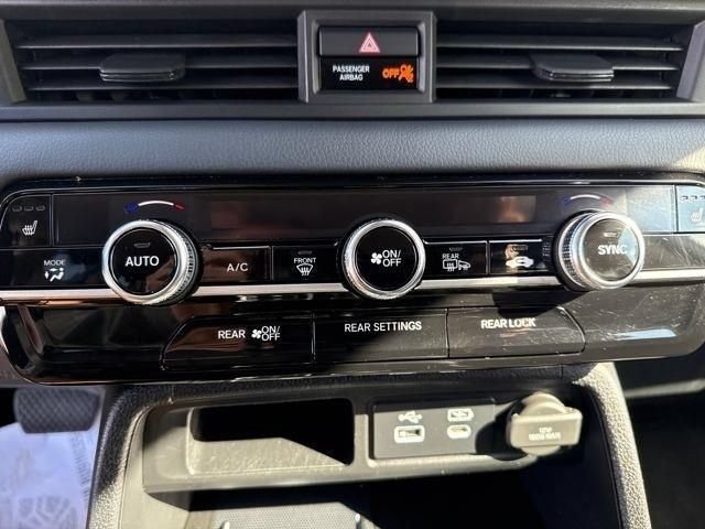 Certified 2025 Honda Pilot EX-L image 13