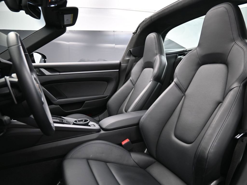 Certified 2021 Porsche 911 Targa 4S image 5