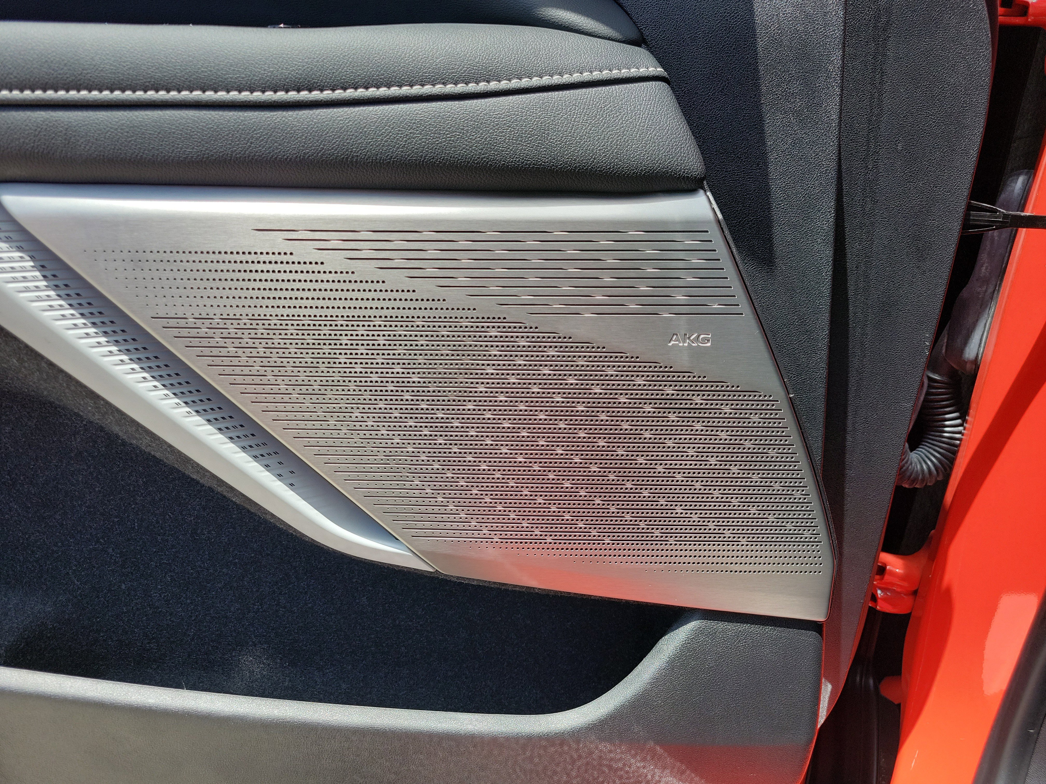 Certified 2025 Cadillac Optiq Sport 2 AWD/4WD image 18