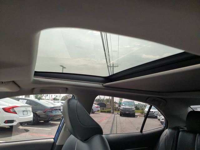 Used 2019 Toyota Camry XSE w/ Navigation Package FWD image 17