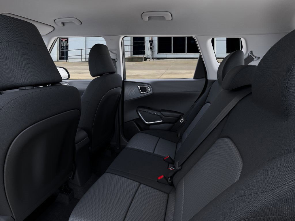 New 2025 Kia Soul LX image 18
