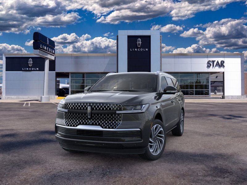 New 2026 Lincoln Navigator Reserve AWD/4WD image 2