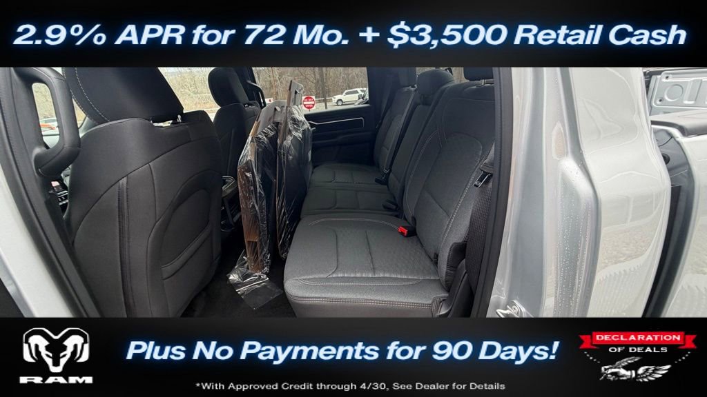 New 2026 RAM 1500 4x4 Crew Cab image 28