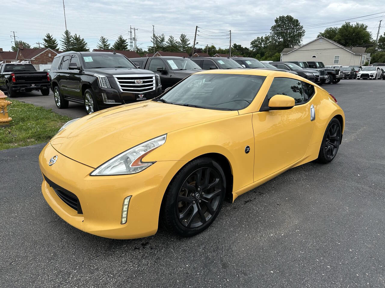 Used 2017 Nissan 370Z Touring image 3