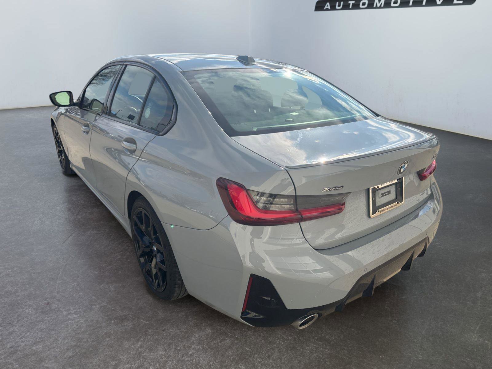 Certified 2026 BMW 330i xDrive Sedan AWD/4WD image 17