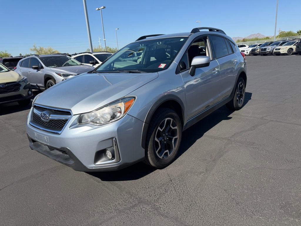 Used 2016 Subaru Crosstrek 2.0i Premium AWD/4WD image 3