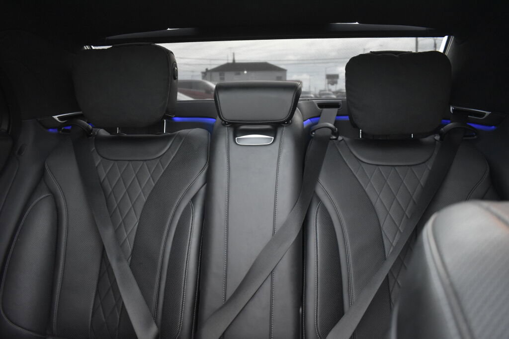 Used 2018 Mercedes-Benz S 560 Sedan w/ AMG Line Exterior image 33