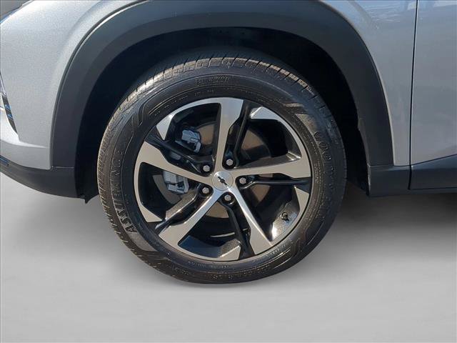 Used 2024 Chevrolet Trax RS w/ Driver Confidence Package FWD image 23
