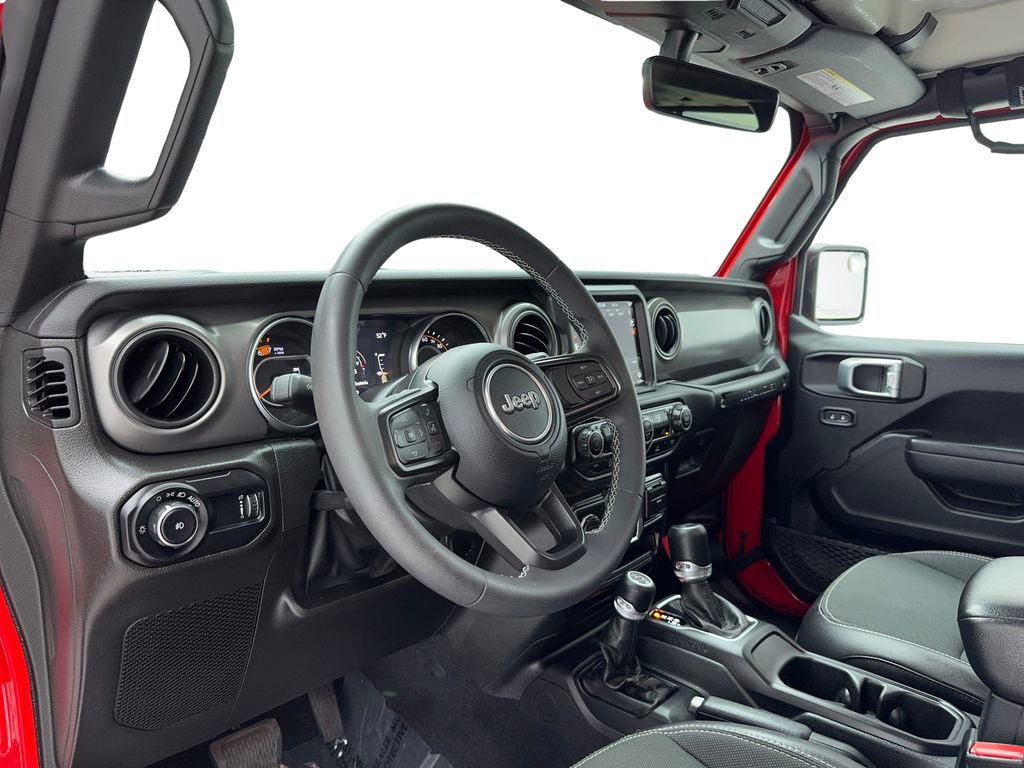 Used 2023 Jeep Wrangler Unlimited Sport image 16