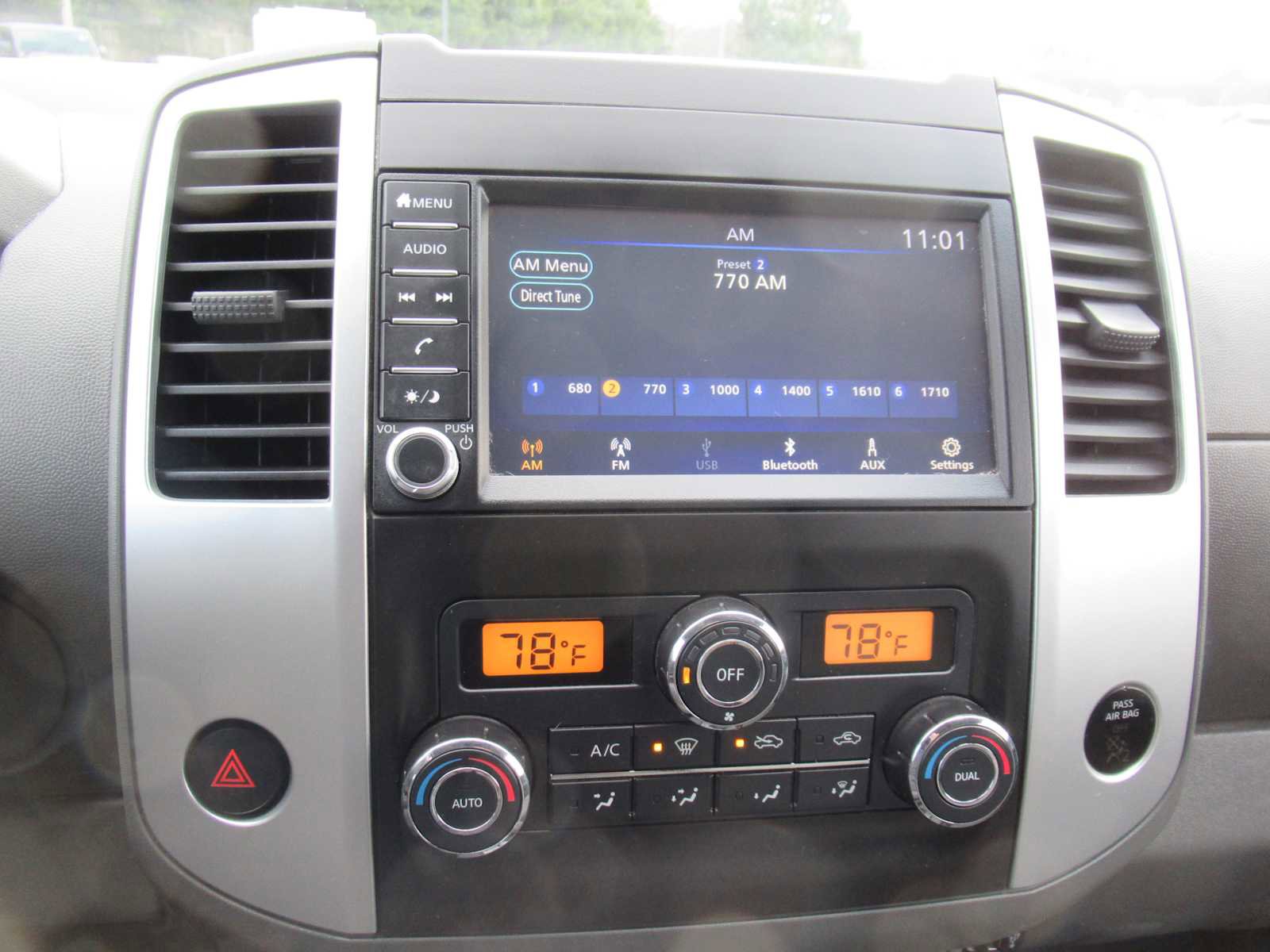 Used 2021 Nissan Frontier SV image 25