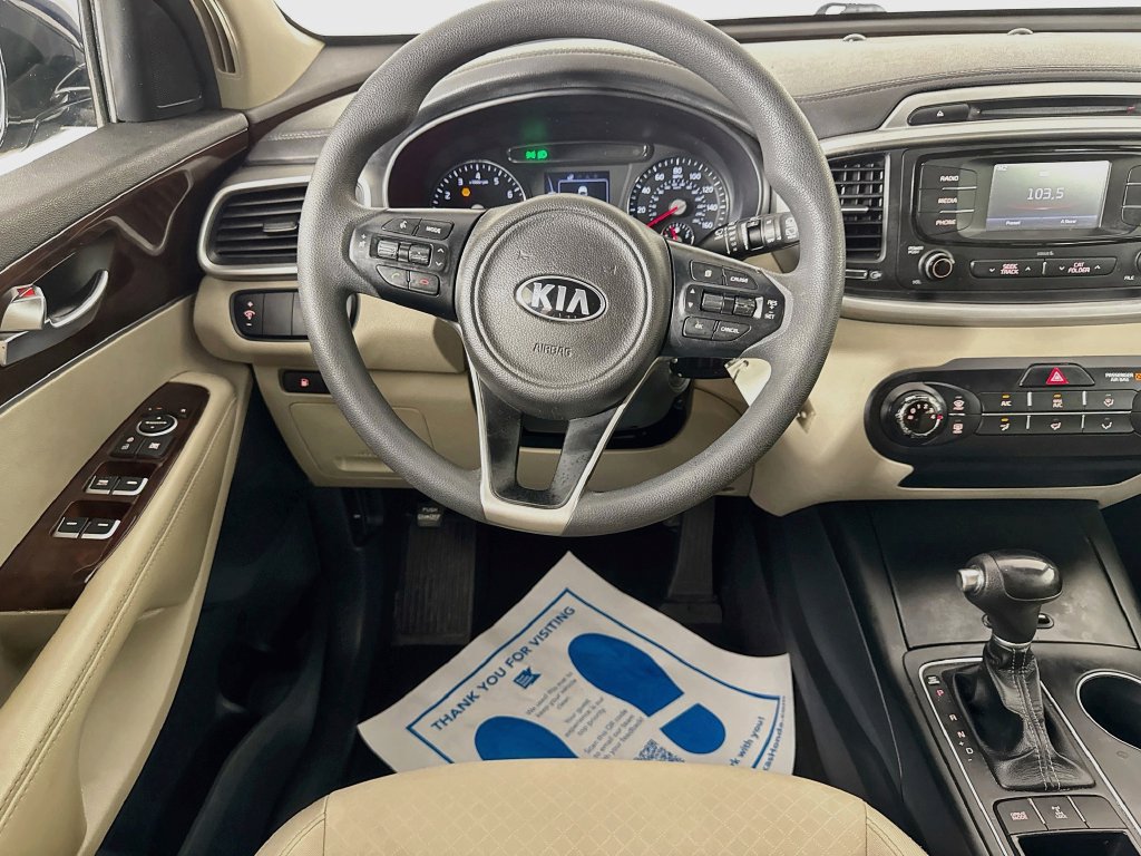 Used 2017 Kia Sorento AWD image 23
