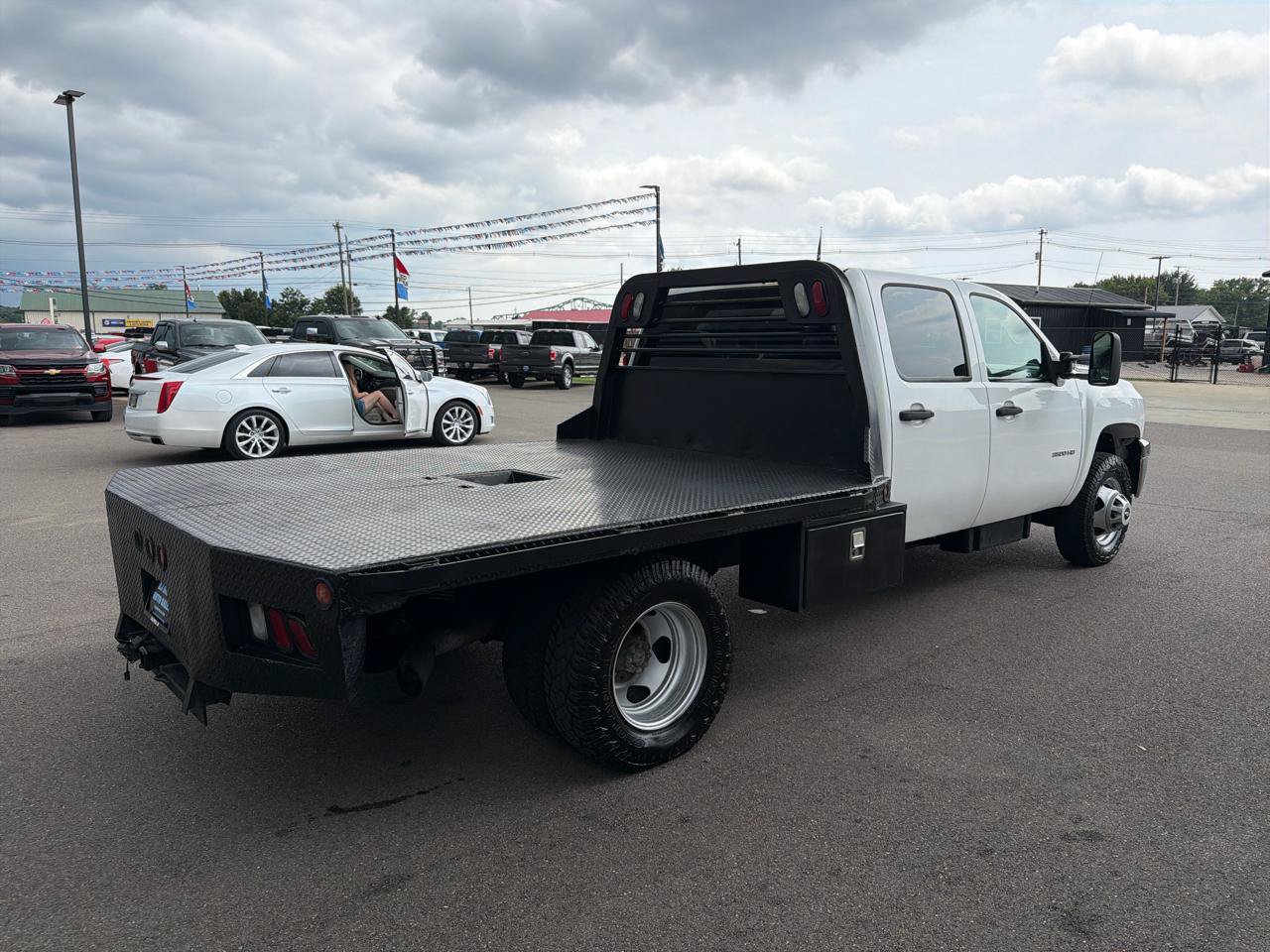 Used 2013 Chevrolet Silverado 3500 W/T w/ Skid Plate Package AWD/4WD image 4