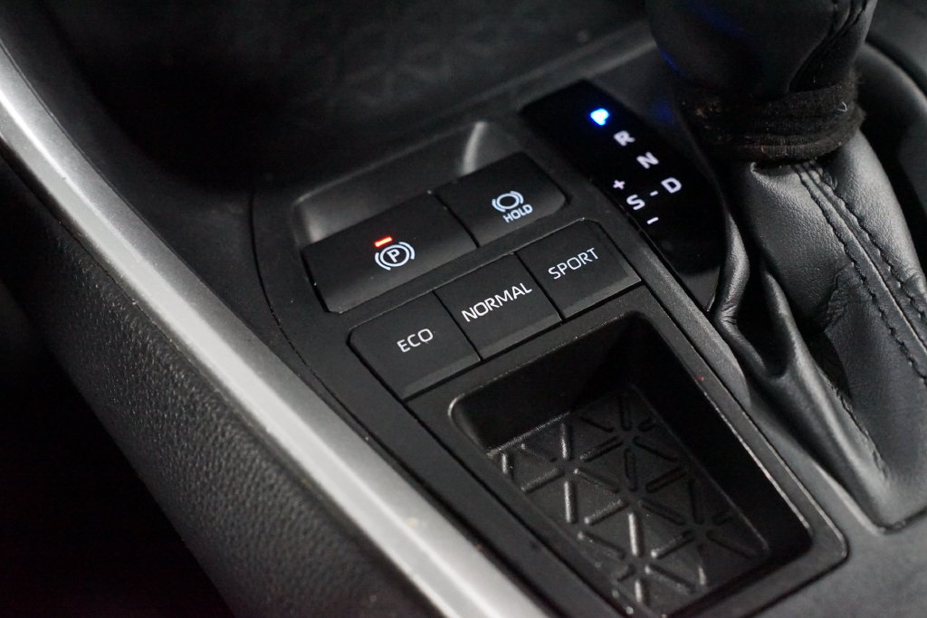 Certified 2023 Toyota RAV4 LE FWD image 22