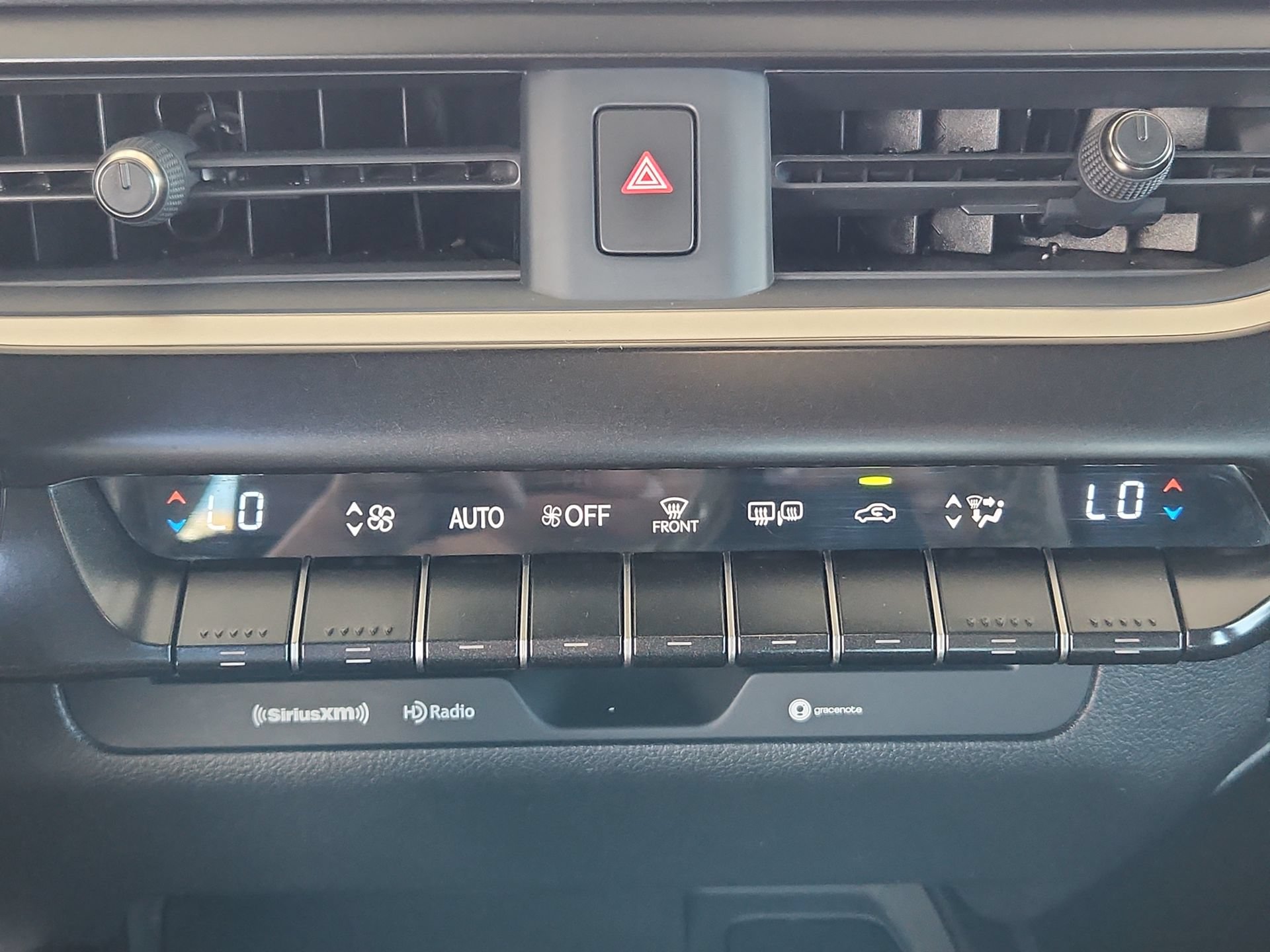 Used 2019 Lexus UX 200 w/ Accessory Package FWD image 17