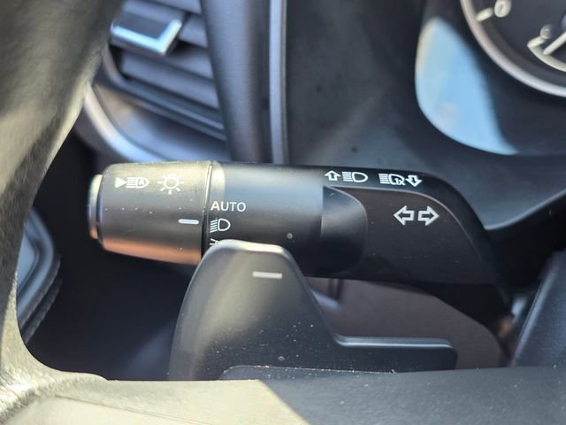 Used 2024 Nissan Rogue SV image 37