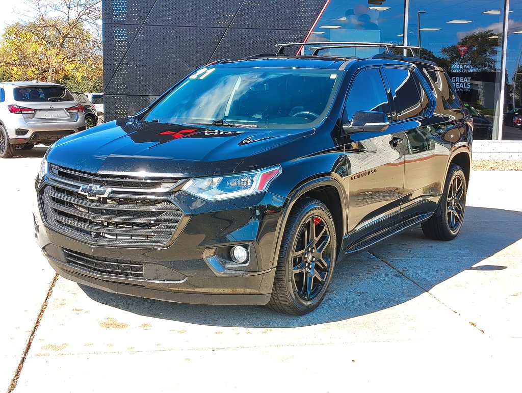 Used 2021 Chevrolet Traverse Premier w/ Redline Edition AWD/4WD image 1