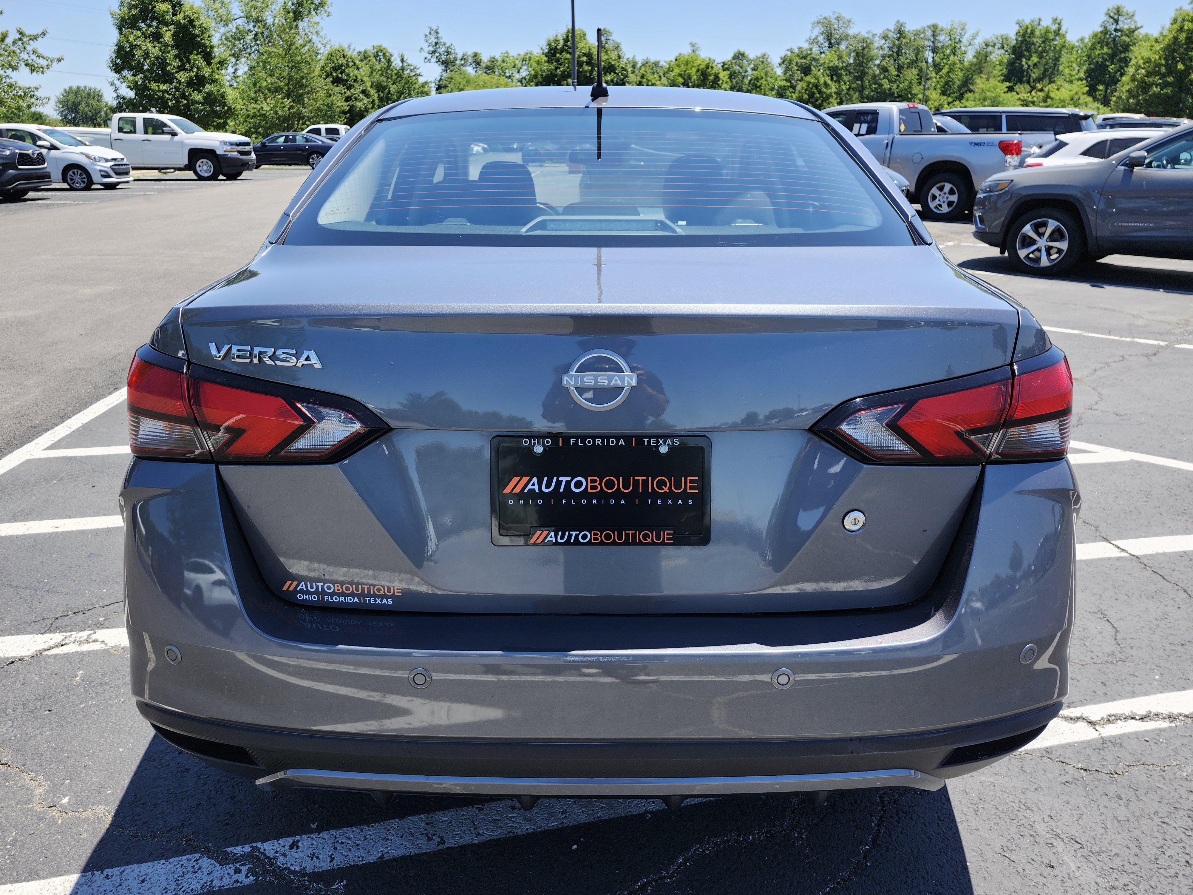 Used 2023 Nissan Versa S w/ Trunk Package FWD image 14