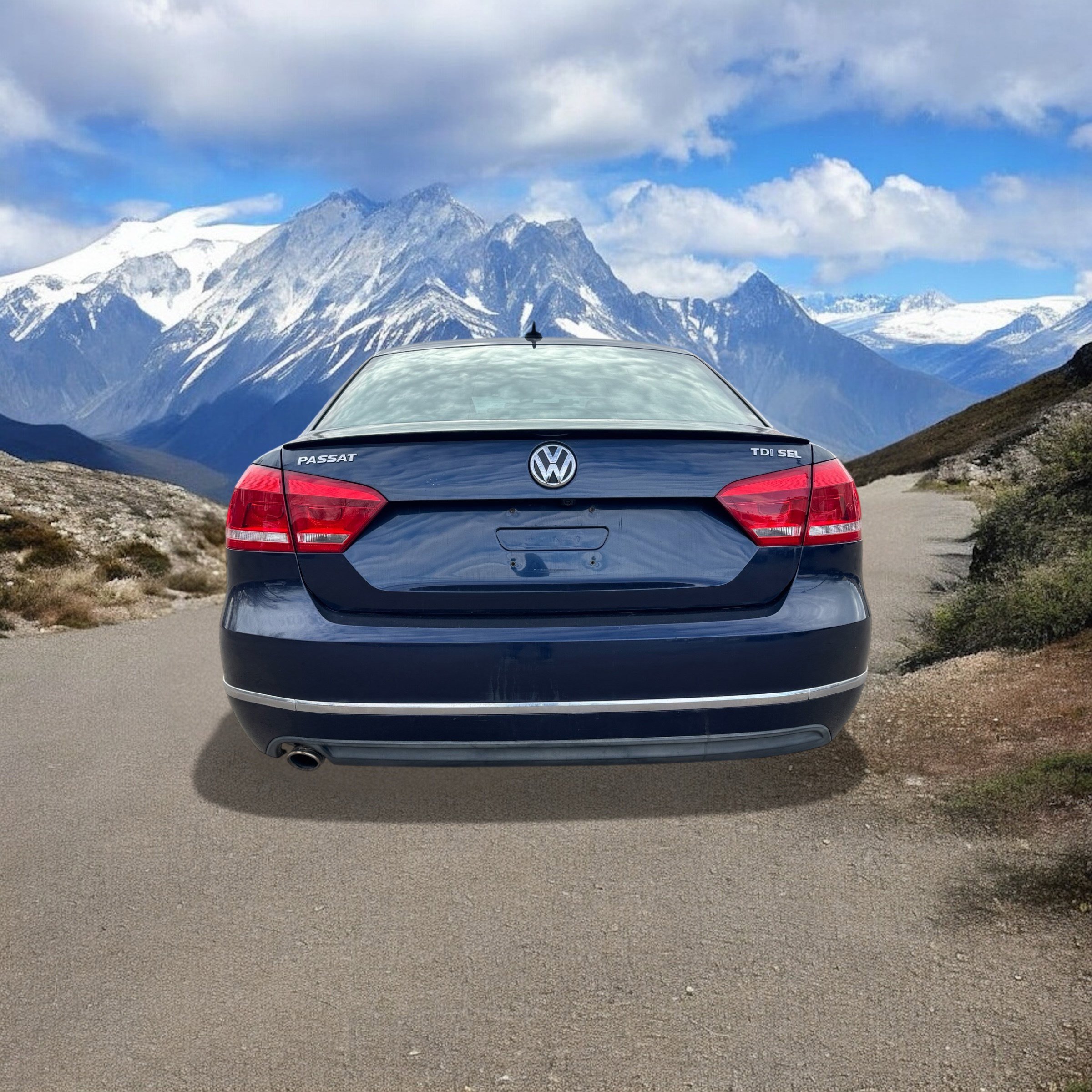 Used 2014 Volkswagen Passat TDI SEL Premium image 4