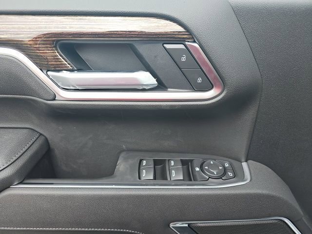 New 2026 GMC Sierra 1500 Elevation image 14