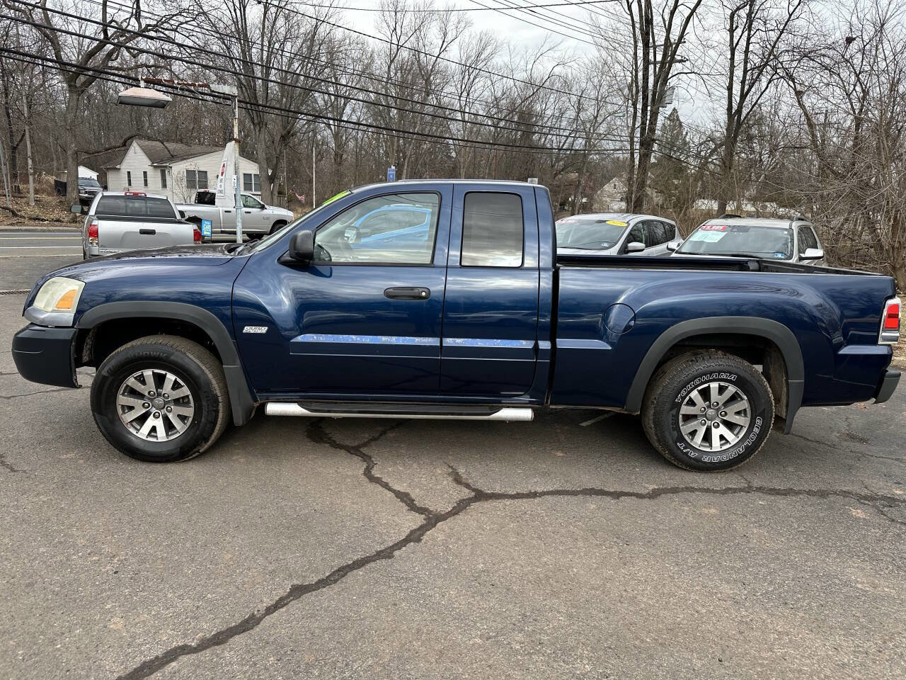 Used 2006 Mitsubishi Raider DuroCross image 8