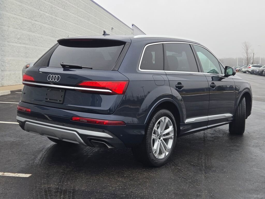 Used 2025 Audi Q7 3.0T Premium Plus image 11